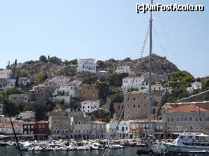 [P08] Altă imagine asupra insulei Hydra » foto by irinad
 - 
<span class="allrVoted glyphicon glyphicon-heart hidden" id="av669669"></span>
<a class="m-l-10 hidden" id="sv669669" onclick="voting_Foto_DelVot(,669669,5137)" role="button">șterge vot <span class="glyphicon glyphicon-remove"></span></a>
<a id="v9669669" class=" c-red"  onclick="voting_Foto_SetVot(669669)" role="button"><span class="glyphicon glyphicon-heart-empty"></span> <b>LIKE</b> = Votează poza</a> <img class="hidden"  id="f669669W9" src="/imagini/loader.gif" border="0" /><span class="AjErrMes hidden" id="e669669ErM"></span>