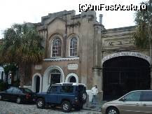 [P06] intrarea in 'old slave mart' acum muzeu » foto by Pami*
 - 
<span class="allrVoted glyphicon glyphicon-heart hidden" id="av55368"></span>
<a class="m-l-10 hidden" id="sv55368" onclick="voting_Foto_DelVot(,55368,5138)" role="button">șterge vot <span class="glyphicon glyphicon-remove"></span></a>
<a id="v955368" class=" c-red"  onclick="voting_Foto_SetVot(55368)" role="button"><span class="glyphicon glyphicon-heart-empty"></span> <b>LIKE</b> = Votează poza</a> <img class="hidden"  id="f55368W9" src="/imagini/loader.gif" border="0" /><span class="AjErrMes hidden" id="e55368ErM"></span>