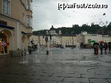 [P01] Salzburg in centru » foto by Nicu
 - 
<span class="allrVoted glyphicon glyphicon-heart hidden" id="av56694"></span>
<a class="m-l-10 hidden" id="sv56694" onclick="voting_Foto_DelVot(,56694,5165)" role="button">șterge vot <span class="glyphicon glyphicon-remove"></span></a>
<a id="v956694" class=" c-red"  onclick="voting_Foto_SetVot(56694)" role="button"><span class="glyphicon glyphicon-heart-empty"></span> <b>LIKE</b> = Votează poza</a> <img class="hidden"  id="f56694W9" src="/imagini/loader.gif" border="0" /><span class="AjErrMes hidden" id="e56694ErM"></span>