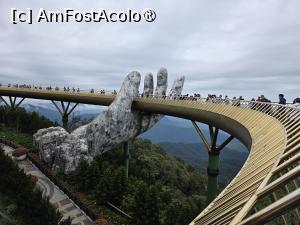 [P58] La pas prin Da Na Hills; o imagine-simbol pentru Vietnam » foto by crismis
 - 
<span class="allrVoted glyphicon glyphicon-heart hidden" id="av1534576"></span>
<a class="m-l-10 hidden" id="sv1534576" onclick="voting_Foto_DelVot(,1534576,5166)" role="button">șterge vot <span class="glyphicon glyphicon-remove"></span></a>
<a id="v91534576" class=" c-red"  onclick="voting_Foto_SetVot(1534576)" role="button"><span class="glyphicon glyphicon-heart-empty"></span> <b>LIKE</b> = Votează poza</a> <img class="hidden"  id="f1534576W9" src="/imagini/loader.gif" border="0" /><span class="AjErrMes hidden" id="e1534576ErM"></span>