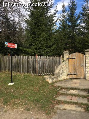 [P04] Intrarea în Schitul Lepșa » foto by Yersinia Pestis
 - 
<span class="allrVoted glyphicon glyphicon-heart hidden" id="av808708"></span>
<a class="m-l-10 hidden" id="sv808708" onclick="voting_Foto_DelVot(,808708,5170)" role="button">șterge vot <span class="glyphicon glyphicon-remove"></span></a>
<a id="v9808708" class=" c-red"  onclick="voting_Foto_SetVot(808708)" role="button"><span class="glyphicon glyphicon-heart-empty"></span> <b>LIKE</b> = Votează poza</a> <img class="hidden"  id="f808708W9" src="/imagini/loader.gif" border="0" /><span class="AjErrMes hidden" id="e808708ErM"></span>