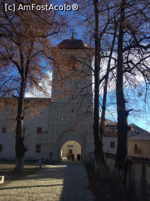 [P21] Câmpulung Muscel, Mănăstirea Negru Vodă » foto by Mioritik
 - 
<span class="allrVoted glyphicon glyphicon-heart hidden" id="av1300714"></span>
<a class="m-l-10 hidden" id="sv1300714" onclick="voting_Foto_DelVot(,1300714,5176)" role="button">șterge vot <span class="glyphicon glyphicon-remove"></span></a>
<a id="v91300714" class=" c-red"  onclick="voting_Foto_SetVot(1300714)" role="button"><span class="glyphicon glyphicon-heart-empty"></span> <b>LIKE</b> = Votează poza</a> <img class="hidden"  id="f1300714W9" src="/imagini/loader.gif" border="0" /><span class="AjErrMes hidden" id="e1300714ErM"></span>