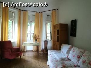 [P23] Camera de lectură de la etaj » foto by crismis
 - 
<span class="allrVoted glyphicon glyphicon-heart hidden" id="av972789"></span>
<a class="m-l-10 hidden" id="sv972789" onclick="voting_Foto_DelVot(,972789,5176)" role="button">șterge vot <span class="glyphicon glyphicon-remove"></span></a>
<a id="v9972789" class=" c-red"  onclick="voting_Foto_SetVot(972789)" role="button"><span class="glyphicon glyphicon-heart-empty"></span> <b>LIKE</b> = Votează poza</a> <img class="hidden"  id="f972789W9" src="/imagini/loader.gif" border="0" /><span class="AjErrMes hidden" id="e972789ErM"></span>