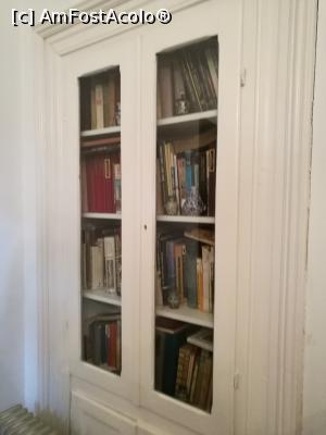 [P27] Un colț de bibliotecă la etaj » foto by crismis
 - 
<span class="allrVoted glyphicon glyphicon-heart hidden" id="av972793"></span>
<a class="m-l-10 hidden" id="sv972793" onclick="voting_Foto_DelVot(,972793,5176)" role="button">șterge vot <span class="glyphicon glyphicon-remove"></span></a>
<a id="v9972793" class=" c-red"  onclick="voting_Foto_SetVot(972793)" role="button"><span class="glyphicon glyphicon-heart-empty"></span> <b>LIKE</b> = Votează poza</a> <img class="hidden"  id="f972793W9" src="/imagini/loader.gif" border="0" /><span class="AjErrMes hidden" id="e972793ErM"></span>