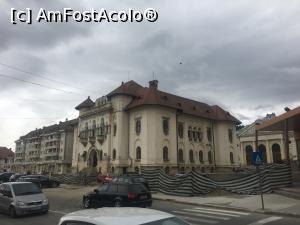 [P21] Clădirea Primăriei Câmpulung Muscel » foto by Yersinia Pestis
 - 
<span class="allrVoted glyphicon glyphicon-heart hidden" id="av1068239"></span>
<a class="m-l-10 hidden" id="sv1068239" onclick="voting_Foto_DelVot(,1068239,5176)" role="button">șterge vot <span class="glyphicon glyphicon-remove"></span></a>
<a id="v91068239" class=" c-red"  onclick="voting_Foto_SetVot(1068239)" role="button"><span class="glyphicon glyphicon-heart-empty"></span> <b>LIKE</b> = Votează poza</a> <img class="hidden"  id="f1068239W9" src="/imagini/loader.gif" border="0" /><span class="AjErrMes hidden" id="e1068239ErM"></span>