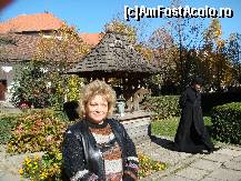 [P03] unul din putinii preoti zariti in manastire si chiliile acesteia » foto by sandu.53
 - 
<span class="allrVoted glyphicon glyphicon-heart hidden" id="av149169"></span>
<a class="m-l-10 hidden" id="sv149169" onclick="voting_Foto_DelVot(,149169,5176)" role="button">șterge vot <span class="glyphicon glyphicon-remove"></span></a>
<a id="v9149169" class=" c-red"  onclick="voting_Foto_SetVot(149169)" role="button"><span class="glyphicon glyphicon-heart-empty"></span> <b>LIKE</b> = Votează poza</a> <img class="hidden"  id="f149169W9" src="/imagini/loader.gif" border="0" /><span class="AjErrMes hidden" id="e149169ErM"></span>