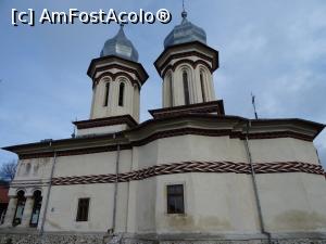 [P08] Biserica „Sf. Spiridon” Șubești - Câmpulung Muscel.  » foto by tata123 🔱
 - 
<span class="allrVoted glyphicon glyphicon-heart hidden" id="av946289"></span>
<a class="m-l-10 hidden" id="sv946289" onclick="voting_Foto_DelVot(,946289,5176)" role="button">șterge vot <span class="glyphicon glyphicon-remove"></span></a>
<a id="v9946289" class=" c-red"  onclick="voting_Foto_SetVot(946289)" role="button"><span class="glyphicon glyphicon-heart-empty"></span> <b>LIKE</b> = Votează poza</a> <img class="hidden"  id="f946289W9" src="/imagini/loader.gif" border="0" /><span class="AjErrMes hidden" id="e946289ErM"></span>