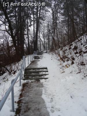 [P21] Alee spre Biserica Flâmânda - Câmpulung Muscel.  » foto by tata123 🔱
 - 
<span class="allrVoted glyphicon glyphicon-heart hidden" id="av1055590"></span>
<a class="m-l-10 hidden" id="sv1055590" onclick="voting_Foto_DelVot(,1055590,5176)" role="button">șterge vot <span class="glyphicon glyphicon-remove"></span></a>
<a id="v91055590" class=" c-red"  onclick="voting_Foto_SetVot(1055590)" role="button"><span class="glyphicon glyphicon-heart-empty"></span> <b>LIKE</b> = Votează poza</a> <img class="hidden"  id="f1055590W9" src="/imagini/loader.gif" border="0" /><span class="AjErrMes hidden" id="e1055590ErM"></span>