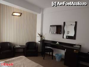 [P19] Mobilier nou, de calitate, fotolii comode, TV cu ecran plat.  » foto by Costi
 - 
<span class="allrVoted glyphicon glyphicon-heart hidden" id="av417076"></span>
<a class="m-l-10 hidden" id="sv417076" onclick="voting_Foto_DelVot(,417076,5210)" role="button">șterge vot <span class="glyphicon glyphicon-remove"></span></a>
<a id="v9417076" class=" c-red"  onclick="voting_Foto_SetVot(417076)" role="button"><span class="glyphicon glyphicon-heart-empty"></span> <b>LIKE</b> = Votează poza</a> <img class="hidden"  id="f417076W9" src="/imagini/loader.gif" border="0" /><span class="AjErrMes hidden" id="e417076ErM"></span>