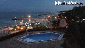 [P12] Marea si plaja din Olimp, vazute de la o terasa a hotelului Amfiteatru » foto by zuftim
 - 
<span class="allrVoted glyphicon glyphicon-heart hidden" id="av554093"></span>
<a class="m-l-10 hidden" id="sv554093" onclick="voting_Foto_DelVot(,554093,5218)" role="button">șterge vot <span class="glyphicon glyphicon-remove"></span></a>
<a id="v9554093" class=" c-red"  onclick="voting_Foto_SetVot(554093)" role="button"><span class="glyphicon glyphicon-heart-empty"></span> <b>LIKE</b> = Votează poza</a> <img class="hidden"  id="f554093W9" src="/imagini/loader.gif" border="0" /><span class="AjErrMes hidden" id="e554093ErM"></span>