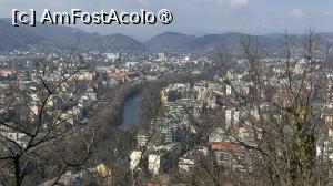 [P15] Orașul văzut de pe Schlossberg » foto by Mika
 - 
<span class="allrVoted glyphicon glyphicon-heart hidden" id="av1520650"></span>
<a class="m-l-10 hidden" id="sv1520650" onclick="voting_Foto_DelVot(,1520650,5228)" role="button">șterge vot <span class="glyphicon glyphicon-remove"></span></a>
<a id="v91520650" class=" c-red"  onclick="voting_Foto_SetVot(1520650)" role="button"><span class="glyphicon glyphicon-heart-empty"></span> <b>LIKE</b> = Votează poza</a> <img class="hidden"  id="f1520650W9" src="/imagini/loader.gif" border="0" /><span class="AjErrMes hidden" id="e1520650ErM"></span>