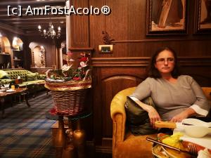 [P12] Am Fost Acolo. În plan îndepărtat-stânga, canapelele din fața șemineului » foto by crismis
 - 
<span class="allrVoted glyphicon glyphicon-heart hidden" id="av1222769"></span>
<a class="m-l-10 hidden" id="sv1222769" onclick="voting_Foto_DelVot(,1222769,5266)" role="button">șterge vot <span class="glyphicon glyphicon-remove"></span></a>
<a id="v91222769" class=" c-red"  onclick="voting_Foto_SetVot(1222769)" role="button"><span class="glyphicon glyphicon-heart-empty"></span> <b>LIKE</b> = Votează poza</a> <img class="hidden"  id="f1222769W9" src="/imagini/loader.gif" border="0" /><span class="AjErrMes hidden" id="e1222769ErM"></span>
