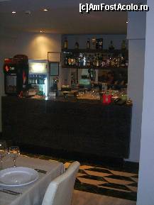 [P16] Barul din incinta restaurantului » foto by dananecula*
 - 
<span class="allrVoted glyphicon glyphicon-heart hidden" id="av69213"></span>
<a class="m-l-10 hidden" id="sv69213" onclick="voting_Foto_DelVot(,69213,5266)" role="button">șterge vot <span class="glyphicon glyphicon-remove"></span></a>
<a id="v969213" class=" c-red"  onclick="voting_Foto_SetVot(69213)" role="button"><span class="glyphicon glyphicon-heart-empty"></span> <b>LIKE</b> = Votează poza</a> <img class="hidden"  id="f69213W9" src="/imagini/loader.gif" border="0" /><span class="AjErrMes hidden" id="e69213ErM"></span>