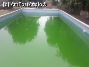 [P01] Exemplu de piscină cu apa stătătoare » foto by uina
 - 
<span class="allrVoted glyphicon glyphicon-heart hidden" id="av1249735"></span>
<a class="m-l-10 hidden" id="sv1249735" onclick="voting_Foto_DelVot(,1249735,5356)" role="button">șterge vot <span class="glyphicon glyphicon-remove"></span></a>
<a id="v91249735" class=" c-red"  onclick="voting_Foto_SetVot(1249735)" role="button"><span class="glyphicon glyphicon-heart-empty"></span> <b>LIKE</b> = Votează poza</a> <img class="hidden"  id="f1249735W9" src="/imagini/loader.gif" border="0" /><span class="AjErrMes hidden" id="e1249735ErM"></span>