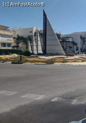 [P14] Sculptura din ,,Rotonda Puerto Deportivo de Benalmadena” de pe Avenida del Puerto. » foto by ovidiuyepi
 - 
<span class="allrVoted glyphicon glyphicon-heart hidden" id="av1536278"></span>
<a class="m-l-10 hidden" id="sv1536278" onclick="voting_Foto_DelVot(,1536278,5385)" role="button">șterge vot <span class="glyphicon glyphicon-remove"></span></a>
<a id="v91536278" class=" c-red"  onclick="voting_Foto_SetVot(1536278)" role="button"><span class="glyphicon glyphicon-heart-empty"></span> <b>LIKE</b> = Votează poza</a> <img class="hidden"  id="f1536278W9" src="/imagini/loader.gif" border="0" /><span class="AjErrMes hidden" id="e1536278ErM"></span>