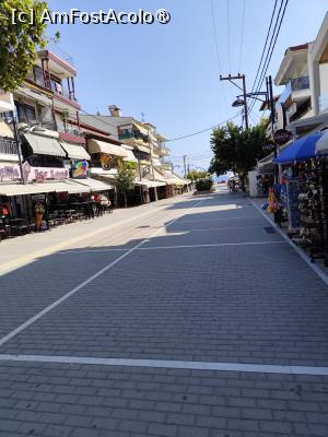 [P17] Strada pietonala din centrul localitatii Nea Kallikratia » foto by ilee
 - 
<span class="allrVoted glyphicon glyphicon-heart hidden" id="av1499362"></span>
<a class="m-l-10 hidden" id="sv1499362" onclick="voting_Foto_DelVot(,1499362,5388)" role="button">șterge vot <span class="glyphicon glyphicon-remove"></span></a>
<a id="v91499362" class=" c-red"  onclick="voting_Foto_SetVot(1499362)" role="button"><span class="glyphicon glyphicon-heart-empty"></span> <b>LIKE</b> = Votează poza</a> <img class="hidden"  id="f1499362W9" src="/imagini/loader.gif" border="0" /><span class="AjErrMes hidden" id="e1499362ErM"></span>