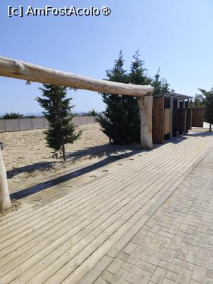 [P27] Sahara beach-dusuri si vestiare » foto by ilee
 - 
<span class="allrVoted glyphicon glyphicon-heart hidden" id="av1500891"></span>
<a class="m-l-10 hidden" id="sv1500891" onclick="voting_Foto_DelVot(,1500891,5388)" role="button">șterge vot <span class="glyphicon glyphicon-remove"></span></a>
<a id="v91500891" class=" c-red"  onclick="voting_Foto_SetVot(1500891)" role="button"><span class="glyphicon glyphicon-heart-empty"></span> <b>LIKE</b> = Votează poza</a> <img class="hidden"  id="f1500891W9" src="/imagini/loader.gif" border="0" /><span class="AjErrMes hidden" id="e1500891ErM"></span>