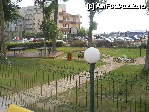 [P03] H. Dorna Mamaia - loc de joaca cu arteziana, banci odihna, alei.  » foto by gigiv
 - 
<span class="allrVoted glyphicon glyphicon-heart hidden" id="av437937"></span>
<a class="m-l-10 hidden" id="sv437937" onclick="voting_Foto_DelVot(,437937,5399)" role="button">șterge vot <span class="glyphicon glyphicon-remove"></span></a>
<a id="v9437937" class=" c-red"  onclick="voting_Foto_SetVot(437937)" role="button"><span class="glyphicon glyphicon-heart-empty"></span> <b>LIKE</b> = Votează poza</a> <img class="hidden"  id="f437937W9" src="/imagini/loader.gif" border="0" /><span class="AjErrMes hidden" id="e437937ErM"></span>