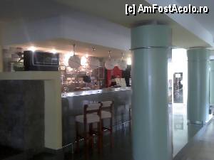 [P16] Dorna Hotel - lobby barul » foto by Dragoș_MD
 - 
<span class="allrVoted glyphicon glyphicon-heart hidden" id="av370335"></span>
<a class="m-l-10 hidden" id="sv370335" onclick="voting_Foto_DelVot(,370335,5399)" role="button">șterge vot <span class="glyphicon glyphicon-remove"></span></a>
<a id="v9370335" class=" c-red"  onclick="voting_Foto_SetVot(370335)" role="button"><span class="glyphicon glyphicon-heart-empty"></span> <b>LIKE</b> = Votează poza</a> <img class="hidden"  id="f370335W9" src="/imagini/loader.gif" border="0" /><span class="AjErrMes hidden" id="e370335ErM"></span>