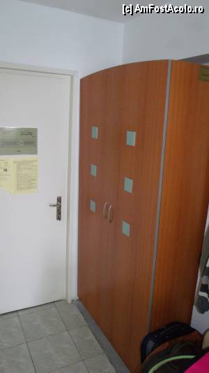 [P05] Dorna Hotel - holul » foto by Dragoș_MD
 - 
<span class="allrVoted glyphicon glyphicon-heart hidden" id="av369040"></span>
<a class="m-l-10 hidden" id="sv369040" onclick="voting_Foto_DelVot(,369040,5399)" role="button">șterge vot <span class="glyphicon glyphicon-remove"></span></a>
<a id="v9369040" class=" c-red"  onclick="voting_Foto_SetVot(369040)" role="button"><span class="glyphicon glyphicon-heart-empty"></span> <b>LIKE</b> = Votează poza</a> <img class="hidden"  id="f369040W9" src="/imagini/loader.gif" border="0" /><span class="AjErrMes hidden" id="e369040ErM"></span>