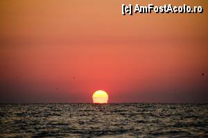 [P16] Rasarit pe plaja Dorna » foto by sorrynellul
 - 
<span class="allrVoted glyphicon glyphicon-heart hidden" id="av452116"></span>
<a class="m-l-10 hidden" id="sv452116" onclick="voting_Foto_DelVot(,452116,5399)" role="button">șterge vot <span class="glyphicon glyphicon-remove"></span></a>
<a id="v9452116" class=" c-red"  onclick="voting_Foto_SetVot(452116)" role="button"><span class="glyphicon glyphicon-heart-empty"></span> <b>LIKE</b> = Votează poza</a> <img class="hidden"  id="f452116W9" src="/imagini/loader.gif" border="0" /><span class="AjErrMes hidden" id="e452116ErM"></span>