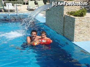 [P03] piscina adulti » foto by titus
 - 
<span class="allrVoted glyphicon glyphicon-heart hidden" id="av411848"></span>
<a class="m-l-10 hidden" id="sv411848" onclick="voting_Foto_DelVot(,411848,5399)" role="button">șterge vot <span class="glyphicon glyphicon-remove"></span></a>
<a id="v9411848" class=" c-red"  onclick="voting_Foto_SetVot(411848)" role="button"><span class="glyphicon glyphicon-heart-empty"></span> <b>LIKE</b> = Votează poza</a> <img class="hidden"  id="f411848W9" src="/imagini/loader.gif" border="0" /><span class="AjErrMes hidden" id="e411848ErM"></span>