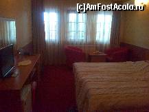 [P01] camera e foarte spatioasa, cu doua paturi mari » foto by raducondurache
 - 
<span class="allrVoted glyphicon glyphicon-heart hidden" id="av468845"></span>
<a class="m-l-10 hidden" id="sv468845" onclick="voting_Foto_DelVot(,468845,5417)" role="button">șterge vot <span class="glyphicon glyphicon-remove"></span></a>
<a id="v9468845" class=" c-red"  onclick="voting_Foto_SetVot(468845)" role="button"><span class="glyphicon glyphicon-heart-empty"></span> <b>LIKE</b> = Votează poza</a> <img class="hidden"  id="f468845W9" src="/imagini/loader.gif" border="0" /><span class="AjErrMes hidden" id="e468845ErM"></span>