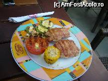 [P09] Restaurantul 'Happy' din Varna - legumele coapte cu fripturica » foto by magdalena
 - 
<span class="allrVoted glyphicon glyphicon-heart hidden" id="av70630"></span>
<a class="m-l-10 hidden" id="sv70630" onclick="voting_Foto_DelVot(,70630,5424)" role="button">șterge vot <span class="glyphicon glyphicon-remove"></span></a>
<a id="v970630" class=" c-red"  onclick="voting_Foto_SetVot(70630)" role="button"><span class="glyphicon glyphicon-heart-empty"></span> <b>LIKE</b> = Votează poza</a> <img class="hidden"  id="f70630W9" src="/imagini/loader.gif" border="0" /><span class="AjErrMes hidden" id="e70630ErM"></span>