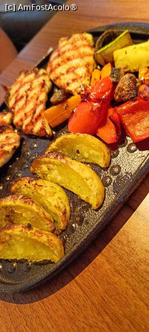 [P14] Puiul cu legume. » foto by tata123 🔱
 - 
<span class="allrVoted glyphicon glyphicon-heart hidden" id="av1497666"></span>
<a class="m-l-10 hidden" id="sv1497666" onclick="voting_Foto_DelVot(,1497666,5424)" role="button">șterge vot <span class="glyphicon glyphicon-remove"></span></a>
<a id="v91497666" class=" c-red"  onclick="voting_Foto_SetVot(1497666)" role="button"><span class="glyphicon glyphicon-heart-empty"></span> <b>LIKE</b> = Votează poza</a> <img class="hidden"  id="f1497666W9" src="/imagini/loader.gif" border="0" /><span class="AjErrMes hidden" id="e1497666ErM"></span>