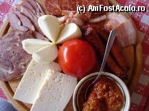 [P06] Platou buzoian Pensiunea Casa cu tei (Sarata Monteoru) Atentie ca-i iute!!! » foto by andraz
 - 
<span class="allrVoted glyphicon glyphicon-heart hidden" id="av72116"></span>
<a class="m-l-10 hidden" id="sv72116" onclick="voting_Foto_DelVot(,72116,5439)" role="button">șterge vot <span class="glyphicon glyphicon-remove"></span></a>
<a id="v972116" class=" c-red"  onclick="voting_Foto_SetVot(72116)" role="button"><span class="glyphicon glyphicon-heart-empty"></span> <b>LIKE</b> = Votează poza</a> <img class="hidden"  id="f72116W9" src="/imagini/loader.gif" border="0" /><span class="AjErrMes hidden" id="e72116ErM"></span>