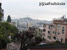[P12] San Francisco vazut de pe Lombard Street » foto by carmenv
 - 
<span class="allrVoted glyphicon glyphicon-heart hidden" id="av150520"></span>
<a class="m-l-10 hidden" id="sv150520" onclick="voting_Foto_DelVot(,150520,5485)" role="button">șterge vot <span class="glyphicon glyphicon-remove"></span></a>
<a id="v9150520" class=" c-red"  onclick="voting_Foto_SetVot(150520)" role="button"><span class="glyphicon glyphicon-heart-empty"></span> <b>LIKE</b> = Votează poza</a> <img class="hidden"  id="f150520W9" src="/imagini/loader.gif" border="0" /><span class="AjErrMes hidden" id="e150520ErM"></span>
