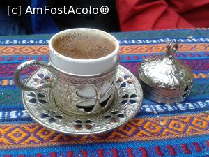 [P25] Aici am băut o cafea turcească adevărată.  » foto by Aurici
 - 
<span class="allrVoted glyphicon glyphicon-heart hidden" id="av729153"></span>
<a class="m-l-10 hidden" id="sv729153" onclick="voting_Foto_DelVot(,729153,5501)" role="button">șterge vot <span class="glyphicon glyphicon-remove"></span></a>
<a id="v9729153" class=" c-red"  onclick="voting_Foto_SetVot(729153)" role="button"><span class="glyphicon glyphicon-heart-empty"></span> <b>LIKE</b> = Votează poza</a> <img class="hidden"  id="f729153W9" src="/imagini/loader.gif" border="0" /><span class="AjErrMes hidden" id="e729153ErM"></span>