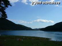 [P18] Relaxare si liniste langa lac.... » foto by magdalena
 - 
<span class="allrVoted glyphicon glyphicon-heart hidden" id="av41527"></span>
<a class="m-l-10 hidden" id="sv41527" onclick="voting_Foto_DelVot(,41527,5546)" role="button">șterge vot <span class="glyphicon glyphicon-remove"></span></a>
<a id="v941527" class=" c-red"  onclick="voting_Foto_SetVot(41527)" role="button"><span class="glyphicon glyphicon-heart-empty"></span> <b>LIKE</b> = Votează poza</a> <img class="hidden"  id="f41527W9" src="/imagini/loader.gif" border="0" /><span class="AjErrMes hidden" id="e41527ErM"></span>