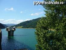[P20] Vedere din dreapta barajului, spre lacul de acumulare » foto by magdalena
 - 
<span class="allrVoted glyphicon glyphicon-heart hidden" id="av41531"></span>
<a class="m-l-10 hidden" id="sv41531" onclick="voting_Foto_DelVot(,41531,5546)" role="button">șterge vot <span class="glyphicon glyphicon-remove"></span></a>
<a id="v941531" class=" c-red"  onclick="voting_Foto_SetVot(41531)" role="button"><span class="glyphicon glyphicon-heart-empty"></span> <b>LIKE</b> = Votează poza</a> <img class="hidden"  id="f41531W9" src="/imagini/loader.gif" border="0" /><span class="AjErrMes hidden" id="e41531ErM"></span>