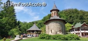 [P54] Biserica mănăstirii » foto by zapacitu
 - 
<span class="allrVoted glyphicon glyphicon-heart hidden" id="av1302899"></span>
<a class="m-l-10 hidden" id="sv1302899" onclick="voting_Foto_DelVot(,1302899,5564)" role="button">șterge vot <span class="glyphicon glyphicon-remove"></span></a>
<a id="v91302899" class=" c-red"  onclick="voting_Foto_SetVot(1302899)" role="button"><span class="glyphicon glyphicon-heart-empty"></span> <b>LIKE</b> = Votează poza</a> <img class="hidden"  id="f1302899W9" src="/imagini/loader.gif" border="0" /><span class="AjErrMes hidden" id="e1302899ErM"></span>