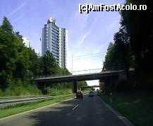 [P12] La intrarea în Stuttgart, hotelul Millennium » foto by Costi
 - 
<span class="allrVoted glyphicon glyphicon-heart hidden" id="av68757"></span>
<a class="m-l-10 hidden" id="sv68757" onclick="voting_Foto_DelVot(,68757,5586)" role="button">șterge vot <span class="glyphicon glyphicon-remove"></span></a>
<a id="v968757" class=" c-red"  onclick="voting_Foto_SetVot(68757)" role="button"><span class="glyphicon glyphicon-heart-empty"></span> <b>LIKE</b> = Votează poza</a> <img class="hidden"  id="f68757W9" src="/imagini/loader.gif" border="0" /><span class="AjErrMes hidden" id="e68757ErM"></span>