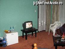 [P04] minibarul si masuta cu TV din living. » foto by CCRRIISSYY
 - 
<span class="allrVoted glyphicon glyphicon-heart hidden" id="av69010"></span>
<a class="m-l-10 hidden" id="sv69010" onclick="voting_Foto_DelVot(,69010,5600)" role="button">șterge vot <span class="glyphicon glyphicon-remove"></span></a>
<a id="v969010" class=" c-red"  onclick="voting_Foto_SetVot(69010)" role="button"><span class="glyphicon glyphicon-heart-empty"></span> <b>LIKE</b> = Votează poza</a> <img class="hidden"  id="f69010W9" src="/imagini/loader.gif" border="0" /><span class="AjErrMes hidden" id="e69010ErM"></span>
