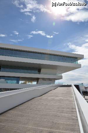 [P23] Edificio de David Chipperfield » foto by Muffin2009*
 - 
<span class="allrVoted glyphicon glyphicon-heart hidden" id="av433135"></span>
<a class="m-l-10 hidden" id="sv433135" onclick="voting_Foto_DelVot(,433135,5604)" role="button">șterge vot <span class="glyphicon glyphicon-remove"></span></a>
<a id="v9433135" class=" c-red"  onclick="voting_Foto_SetVot(433135)" role="button"><span class="glyphicon glyphicon-heart-empty"></span> <b>LIKE</b> = Votează poza</a> <img class="hidden"  id="f433135W9" src="/imagini/loader.gif" border="0" /><span class="AjErrMes hidden" id="e433135ErM"></span>