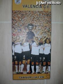 [P10] fotbalistii Valenciei C.F. campioni ai ligii in editia 2003/2004 » foto by sandu.53
 - 
<span class="allrVoted glyphicon glyphicon-heart hidden" id="av165083"></span>
<a class="m-l-10 hidden" id="sv165083" onclick="voting_Foto_DelVot(,165083,5604)" role="button">șterge vot <span class="glyphicon glyphicon-remove"></span></a>
<a id="v9165083" class=" c-red"  onclick="voting_Foto_SetVot(165083)" role="button"><span class="glyphicon glyphicon-heart-empty"></span> <b>LIKE</b> = Votează poza</a> <img class="hidden"  id="f165083W9" src="/imagini/loader.gif" border="0" /><span class="AjErrMes hidden" id="e165083ErM"></span>