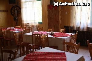[P01] Restaurant 'Chic', Otto Hostel, zona pentru nefumatori » foto by Moschino
 - 
<span class="allrVoted glyphicon glyphicon-heart hidden" id="av461175"></span>
<a class="m-l-10 hidden" id="sv461175" onclick="voting_Foto_DelVot(,461175,5619)" role="button">șterge vot <span class="glyphicon glyphicon-remove"></span></a>
<a id="v9461175" class=" c-red"  onclick="voting_Foto_SetVot(461175)" role="button"><span class="glyphicon glyphicon-heart-empty"></span> <b>LIKE</b> = Votează poza</a> <img class="hidden"  id="f461175W9" src="/imagini/loader.gif" border="0" /><span class="AjErrMes hidden" id="e461175ErM"></span>