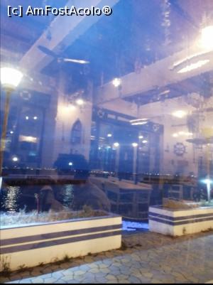 [P12] La intrare, geamurile mari si luminile din interior » foto by MaraMura
 - 
<span class="allrVoted glyphicon glyphicon-heart hidden" id="av1272705"></span>
<a class="m-l-10 hidden" id="sv1272705" onclick="voting_Foto_DelVot(,1272705,5688)" role="button">șterge vot <span class="glyphicon glyphicon-remove"></span></a>
<a id="v91272705" class=" c-red"  onclick="voting_Foto_SetVot(1272705)" role="button"><span class="glyphicon glyphicon-heart-empty"></span> <b>LIKE</b> = Votează poza</a> <img class="hidden"  id="f1272705W9" src="/imagini/loader.gif" border="0" /><span class="AjErrMes hidden" id="e1272705ErM"></span>
