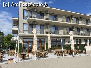 [P04] Restaurant Agapi Mamaia - terasa restaurantului văyută dinspre plajă » foto by nicole33
 - 
<span class="allrVoted glyphicon glyphicon-heart hidden" id="av1304456"></span>
<a class="m-l-10 hidden" id="sv1304456" onclick="voting_Foto_DelVot(,1304456,5688)" role="button">șterge vot <span class="glyphicon glyphicon-remove"></span></a>
<a id="v91304456" class=" c-red"  onclick="voting_Foto_SetVot(1304456)" role="button"><span class="glyphicon glyphicon-heart-empty"></span> <b>LIKE</b> = Votează poza</a> <img class="hidden"  id="f1304456W9" src="/imagini/loader.gif" border="0" /><span class="AjErrMes hidden" id="e1304456ErM"></span>