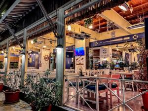 [P01] restaurant Acqua Blue Lac Mamaia » foto by Michi <span class="label label-default labelC_thin small">NEVOTABILĂ</span>