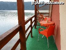 [P26] Pensiunea 'Steaua Dunarii' - Balconul cu masuta si scaunele pentru fumat, precum si galetica pe post de scrumiera. » foto by iulianic
 - 
<span class="allrVoted glyphicon glyphicon-heart hidden" id="av330178"></span>
<a class="m-l-10 hidden" id="sv330178" onclick="voting_Foto_DelVot(,330178,5730)" role="button">șterge vot <span class="glyphicon glyphicon-remove"></span></a>
<a id="v9330178" class=" c-red"  onclick="voting_Foto_SetVot(330178)" role="button"><span class="glyphicon glyphicon-heart-empty"></span> <b>LIKE</b> = Votează poza</a> <img class="hidden"  id="f330178W9" src="/imagini/loader.gif" border="0" /><span class="AjErrMes hidden" id="e330178ErM"></span>