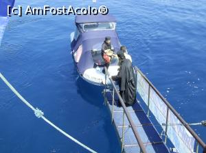 [P02] Circuit Grecia 2006 - În apele Athosului credincioșilor le sunt aduse moaștele Sf. Pateleimon.  » foto by iulianic
 - 
<span class="allrVoted glyphicon glyphicon-heart hidden" id="av730162"></span>
<a class="m-l-10 hidden" id="sv730162" onclick="voting_Foto_DelVot(,730162,5760)" role="button">șterge vot <span class="glyphicon glyphicon-remove"></span></a>
<a id="v9730162" class=" c-red"  onclick="voting_Foto_SetVot(730162)" role="button"><span class="glyphicon glyphicon-heart-empty"></span> <b>LIKE</b> = Votează poza</a> <img class="hidden"  id="f730162W9" src="/imagini/loader.gif" border="0" /><span class="AjErrMes hidden" id="e730162ErM"></span>