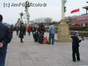 [P08] Un alt fel de check-in in fata orasului interzis (in piata Tien an men)  » foto by adichi
 - 
<span class="allrVoted glyphicon glyphicon-heart hidden" id="av725758"></span>
<a class="m-l-10 hidden" id="sv725758" onclick="voting_Foto_DelVot(,725758,5760)" role="button">șterge vot <span class="glyphicon glyphicon-remove"></span></a>
<a id="v9725758" class=" c-red"  onclick="voting_Foto_SetVot(725758)" role="button"><span class="glyphicon glyphicon-heart-empty"></span> <b>LIKE</b> = Votează poza</a> <img class="hidden"  id="f725758W9" src="/imagini/loader.gif" border="0" /><span class="AjErrMes hidden" id="e725758ErM"></span>