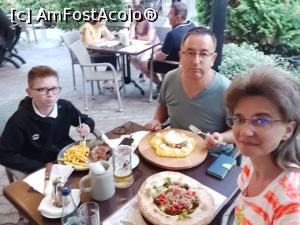 [P02] Fiecare cu ce a ales » foto by diana2015
 - 
<span class="allrVoted glyphicon glyphicon-heart hidden" id="av1186147"></span>
<a class="m-l-10 hidden" id="sv1186147" onclick="voting_Foto_DelVot(,1186147,5761)" role="button">șterge vot <span class="glyphicon glyphicon-remove"></span></a>
<a id="v91186147" class=" c-red"  onclick="voting_Foto_SetVot(1186147)" role="button"><span class="glyphicon glyphicon-heart-empty"></span> <b>LIKE</b> = Votează poza</a> <img class="hidden"  id="f1186147W9" src="/imagini/loader.gif" border="0" /><span class="AjErrMes hidden" id="e1186147ErM"></span>