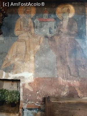 [P24] Lacul Ohrid, Mănăstirea Sf. Naum, Tabloul votiv cu Ctitorii Mănăstirii » foto by mprofeanu
 - 
<span class="allrVoted glyphicon glyphicon-heart hidden" id="av1541574"></span>
<a class="m-l-10 hidden" id="sv1541574" onclick="voting_Foto_DelVot(,1541574,5763)" role="button">șterge vot <span class="glyphicon glyphicon-remove"></span></a>
<a id="v91541574" class=" c-red"  onclick="voting_Foto_SetVot(1541574)" role="button"><span class="glyphicon glyphicon-heart-empty"></span> <b>LIKE</b> = Votează poza</a> <img class="hidden"  id="f1541574W9" src="/imagini/loader.gif" border="0" /><span class="AjErrMes hidden" id="e1541574ErM"></span>
