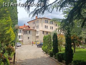 [P32] Lacul Ohrid, Mănăstirea Sf. Naum, curtea exterioară » foto by mprofeanu
 - 
<span class="allrVoted glyphicon glyphicon-heart hidden" id="av1541582"></span>
<a class="m-l-10 hidden" id="sv1541582" onclick="voting_Foto_DelVot(,1541582,5763)" role="button">șterge vot <span class="glyphicon glyphicon-remove"></span></a>
<a id="v91541582" class=" c-red"  onclick="voting_Foto_SetVot(1541582)" role="button"><span class="glyphicon glyphicon-heart-empty"></span> <b>LIKE</b> = Votează poza</a> <img class="hidden"  id="f1541582W9" src="/imagini/loader.gif" border="0" /><span class="AjErrMes hidden" id="e1541582ErM"></span>