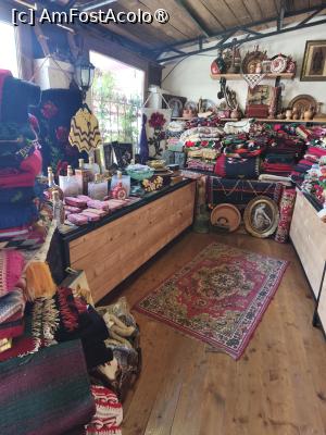 [P36] Magazin hand-made » foto by fredutza
 - 
<span class="allrVoted glyphicon glyphicon-heart hidden" id="av1498005"></span>
<a class="m-l-10 hidden" id="sv1498005" onclick="voting_Foto_DelVot(,1498005,5763)" role="button">șterge vot <span class="glyphicon glyphicon-remove"></span></a>
<a id="v91498005" class=" c-red"  onclick="voting_Foto_SetVot(1498005)" role="button"><span class="glyphicon glyphicon-heart-empty"></span> <b>LIKE</b> = Votează poza</a> <img class="hidden"  id="f1498005W9" src="/imagini/loader.gif" border="0" /><span class="AjErrMes hidden" id="e1498005ErM"></span>